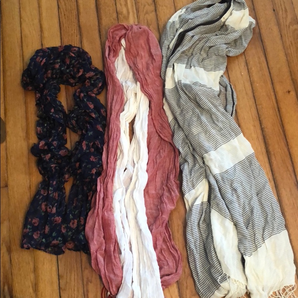 Scarfs